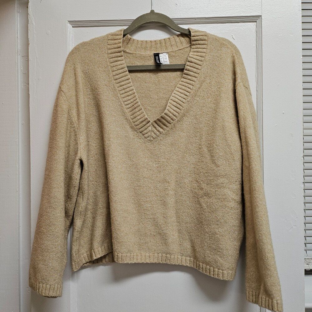 H&M Divided Cropped Sweater, Size XL